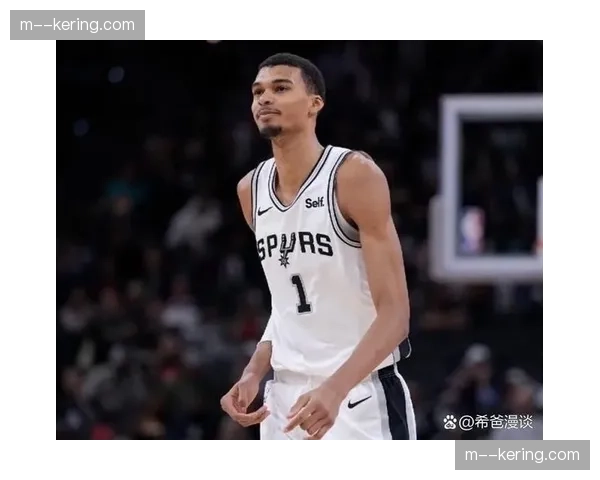 文班亚马打破奥尼尔尘封30年NBA历史纪录，23岁展现统治力